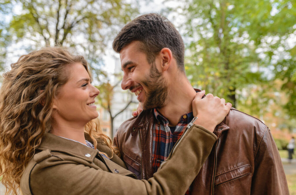 dentista smiling couple noshavenovember