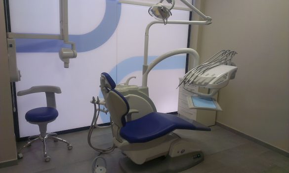 manresa-clinica-dental-adeslas-gabinete